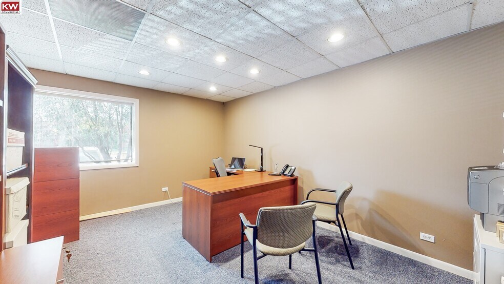 More Photos Of 707-717 N Iowa Ave, Villa Park Office For Sale