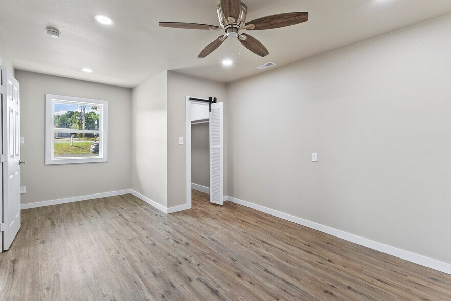 More Photos Of 4704 Judson Rd, Longview Office Residential For Sale