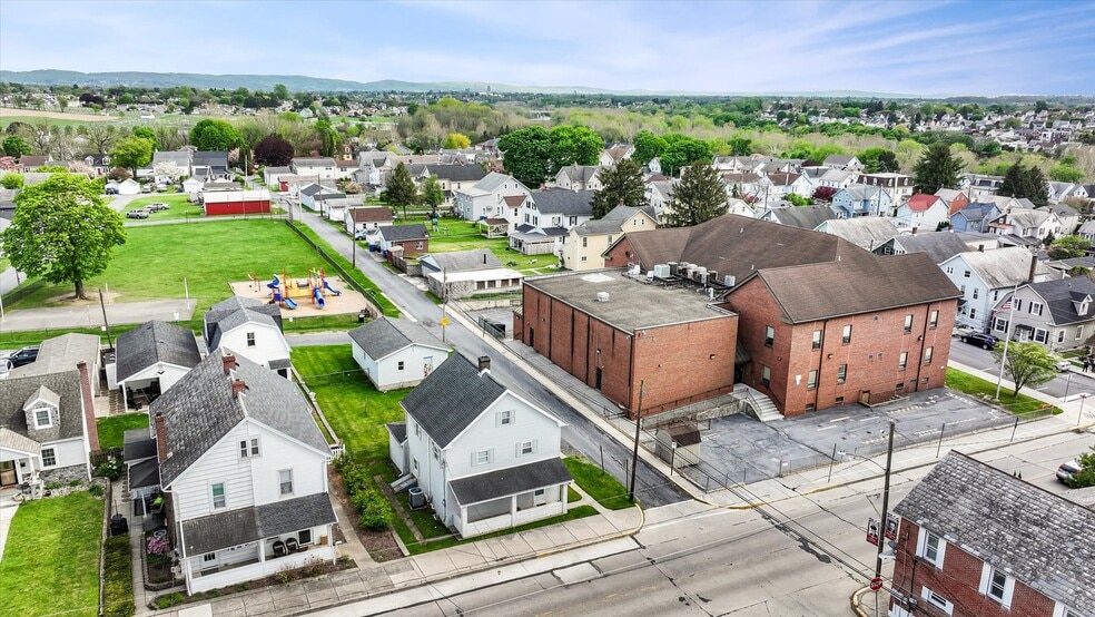 More Photos Of 855 Lincoln Ave, Northampton Office For Sale