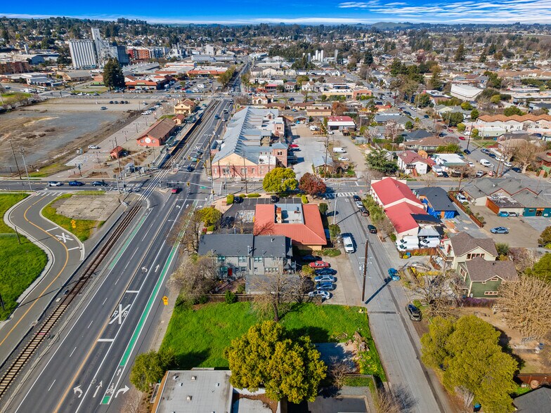 More Photos Of 315 Lakeville St, Petaluma Land For Sale