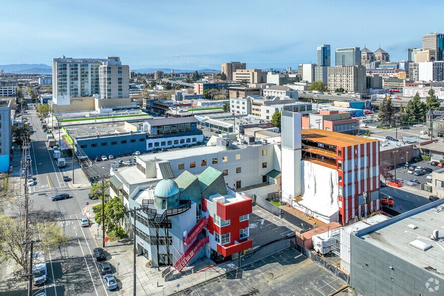 More Photos Of 330 2nd St, Oakland Office For Lease