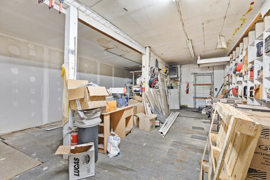 More Photos Of 3000 W Diversey Ave, Chicago General Retail For Sale