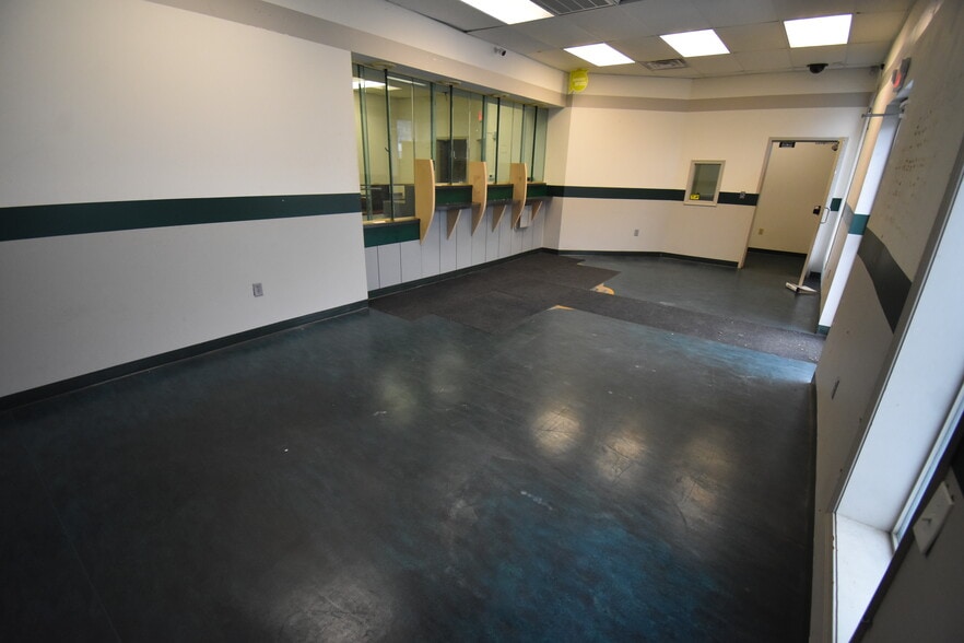 More Photos Of 1710-1728 Butler St, Easton Storefront For Lease
