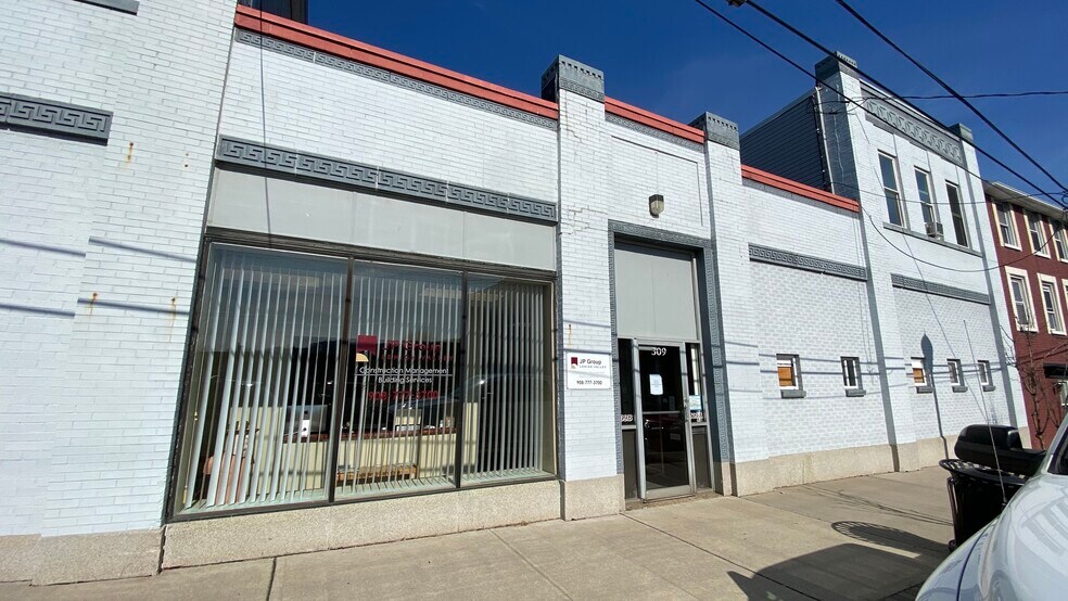 More Photos Of 309 S Main St, Phillipsburg Office For Sale