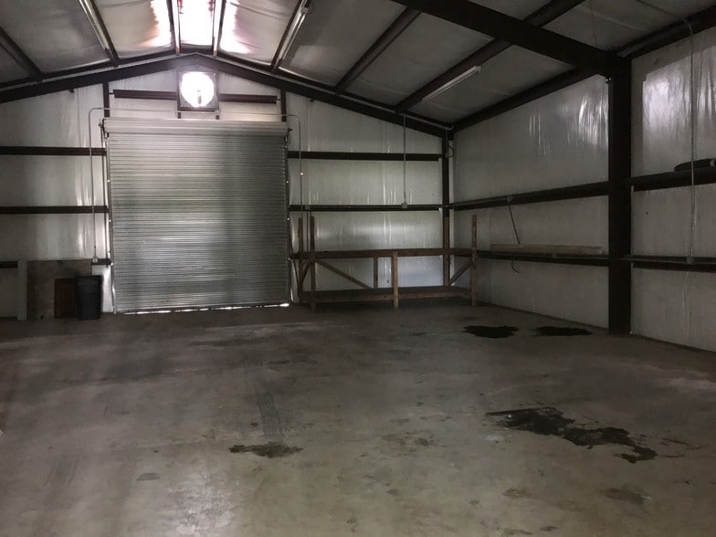 More Photos Of 86 Peaches Dr, Reynolds Industrial For Sale