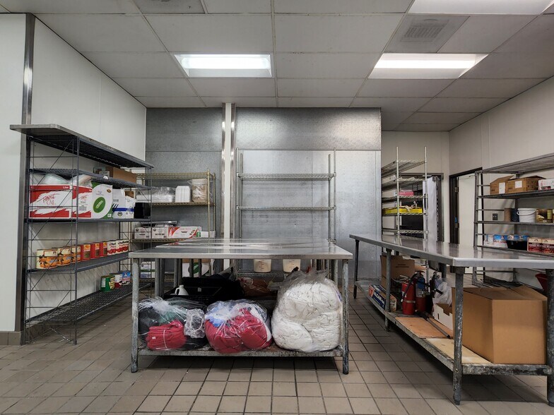 More Photos Of 1066-1070 S Fairfax Ave, Los Angeles Restaurant For Lease