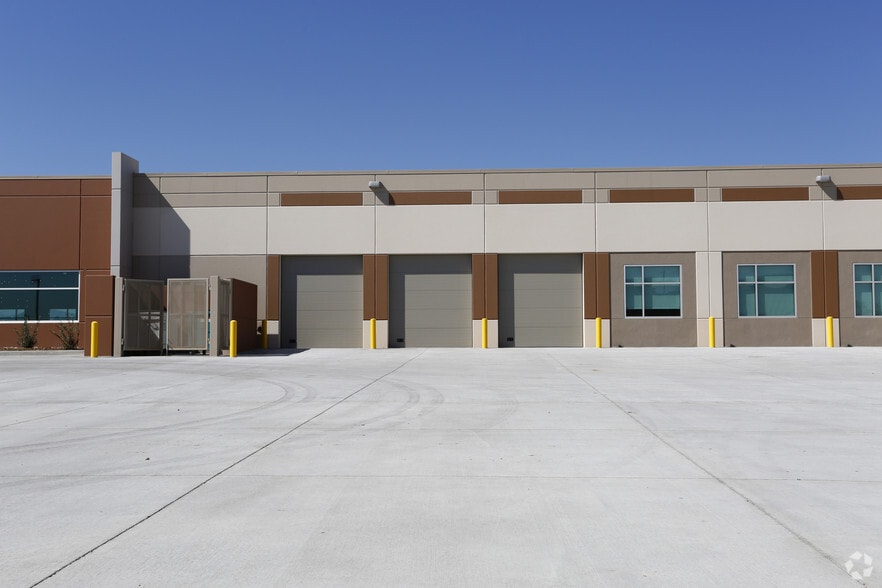 More Photos Of 5042 Technology Pky, Fort Collins Light Manufacturing For Lease