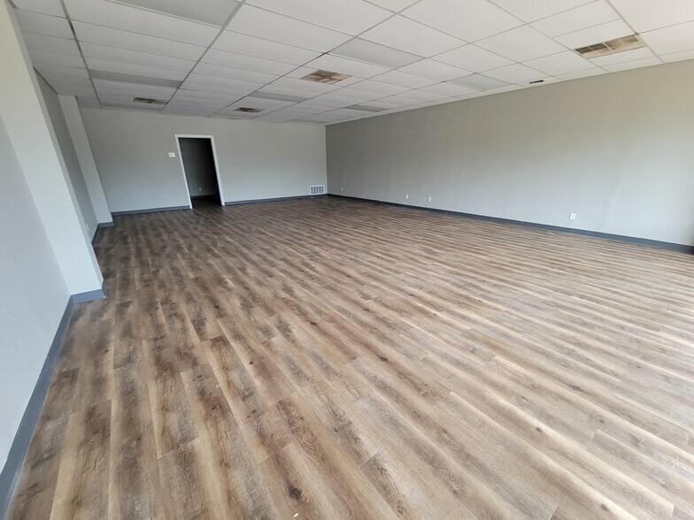 More Photos Of 3601 N Stateline Ave, Texarkana General Retail For Lease