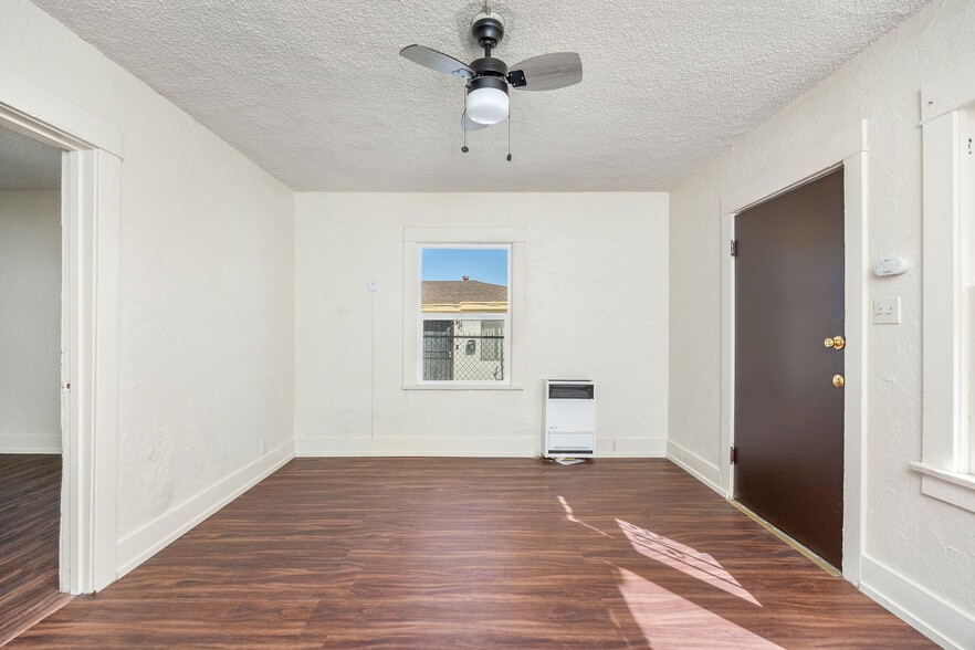 More Photos Of 817 E New York St, Long Beach Multifamily For Sale