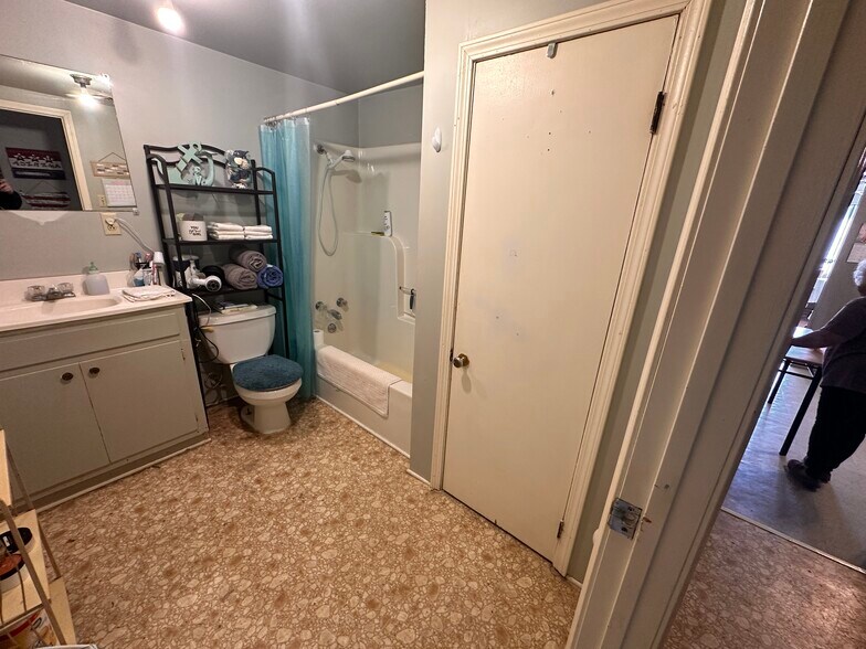 More Photos Of 447 W Main St, Bradford Apartments For Sale