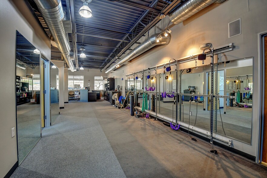 More Photos Of 15288 W Brookside Ln, Surprise Office For Lease