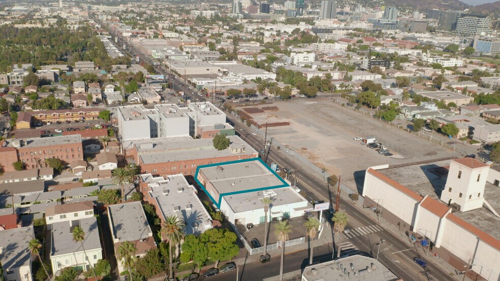 More Photos Of 5612-5616 Santa Monica Blvd, Los Angeles General Retail For Lease