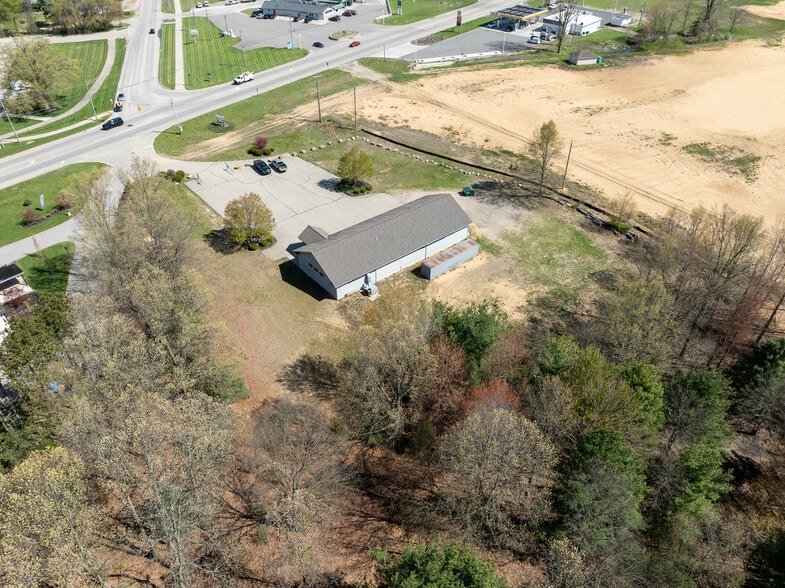 More Photos Of 6398 Blue Star Hwy, Saugatuck Freestanding For Sale