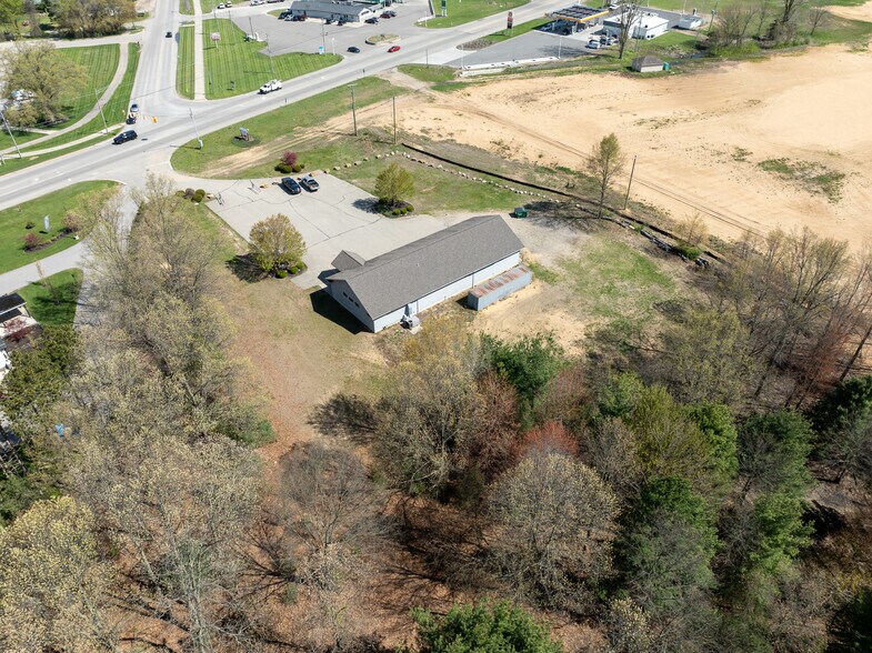 More Photos Of 6398 Blue Star Hwy, Saugatuck Freestanding For Sale