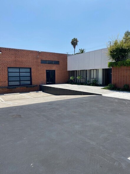More Photos Of 4200 Sepulveda Blvd, Culver City Office For Lease