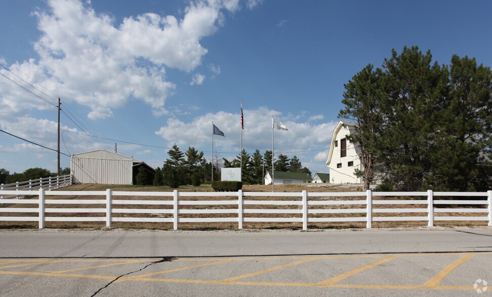 More Photos Of 17745 S Metcalf Ave, Stilwell Office For Lease