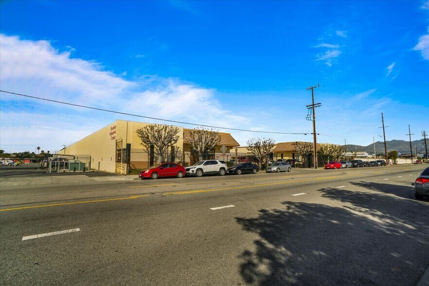 More Photos Of 12455 Branford St, Pacoima Warehouse For Sale