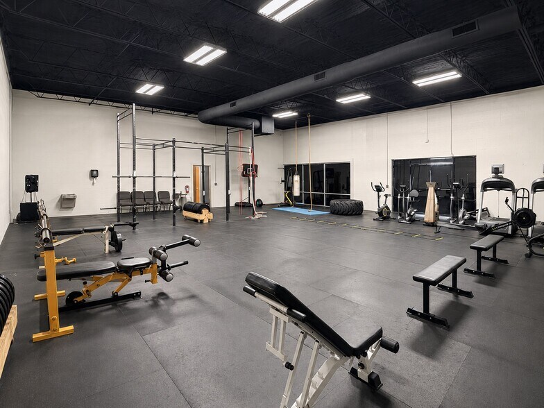 More Photos Of 5805 Ramona Blvd, Jacksonville Medical For Lease