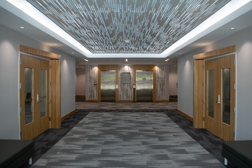 More Photos Of 101 SW Cary Pky, Cary Medical For Lease