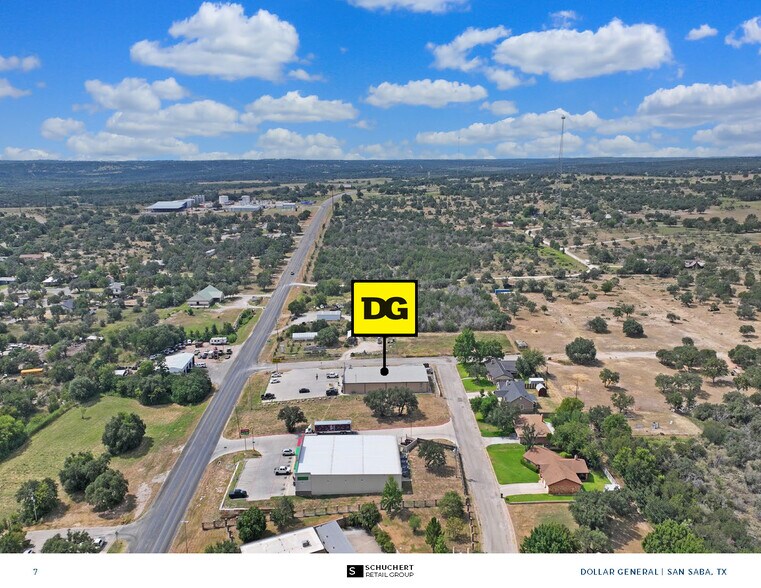 More Photos Of 301 E Kelly Ln, San Saba General Retail For Sale