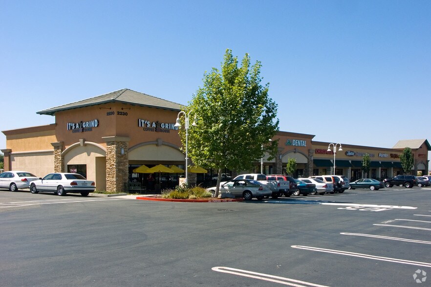 More Photos Of 2220 Sunset Blvd, Rocklin Supermarket For Lease
