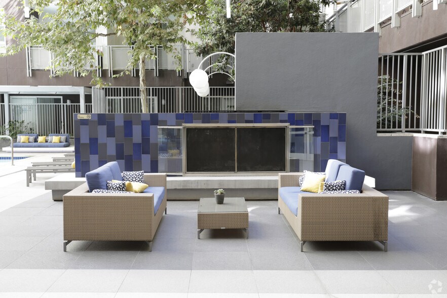 More Photos Of 1111 Wilshire Blvd, Los Angeles Apartments For Lease