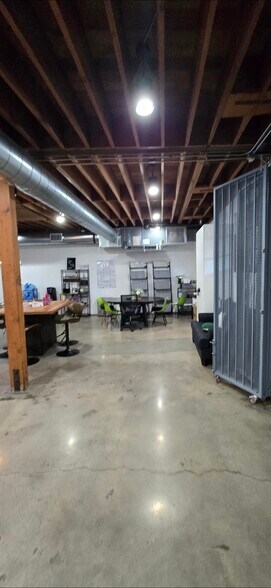 More Photos Of 5055 Exposition Blvd, Los Angeles Loft Creative Space For Lease
