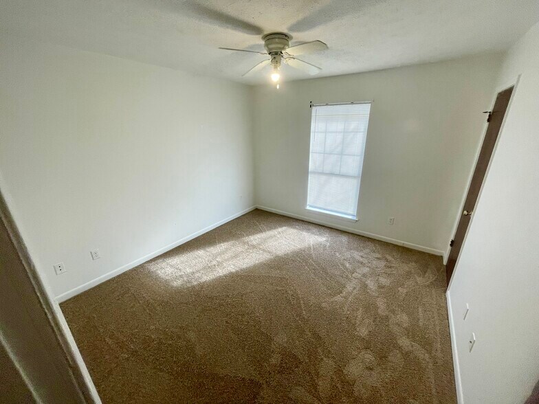 More Photos Of 5745 Horton Ave, Jackson Apartments For Sale