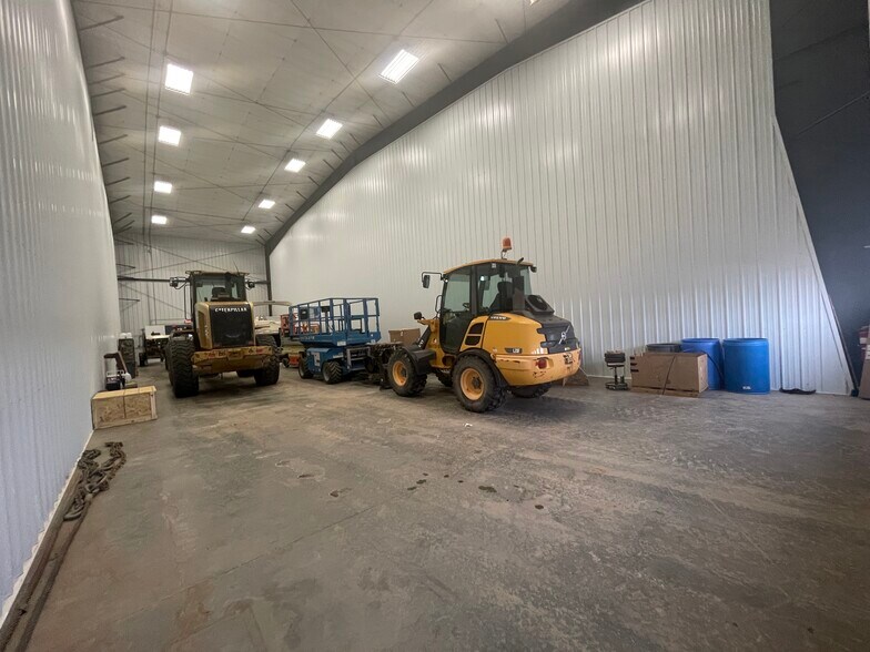 More Photos Of 12291 26th F St, Watford City Industrial For Lease