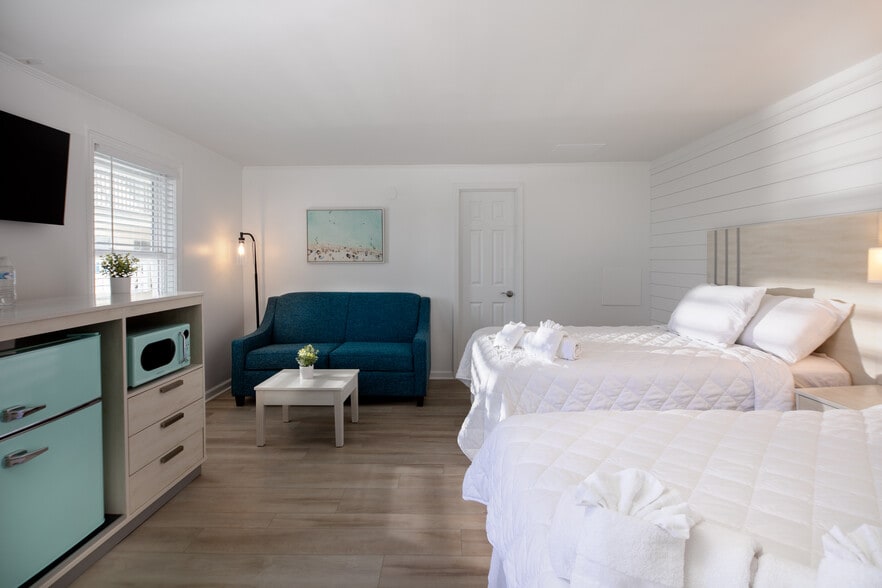 More Photos Of 501 N Ocean Blvd, Myrtle Beach Hotel For Sale