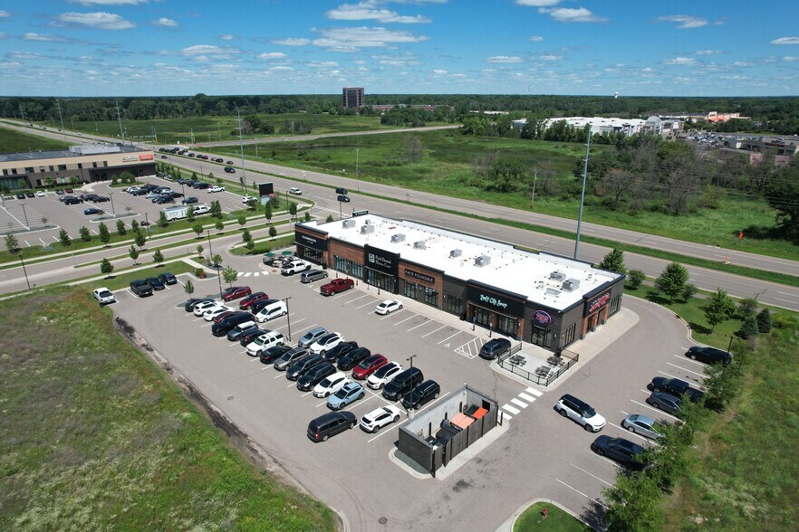 More Photos Of 4190 108th Ave NE, Blaine General Retail For Lease