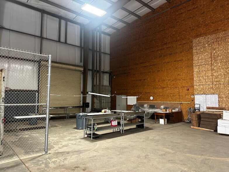 More Photos Of 151-161 Airport Rd, King City Warehouse For Sale