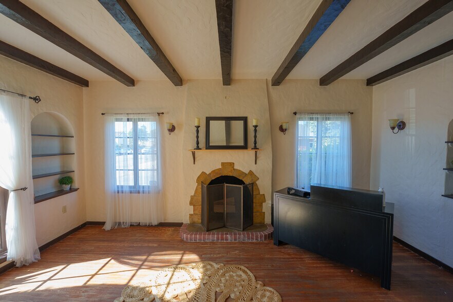 More Photos Of 158 Central Ave, Salinas Office Residential For Sale