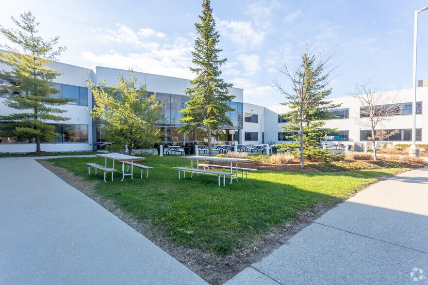 More Photos Of 455 Phillip St, Waterloo Office For Lease