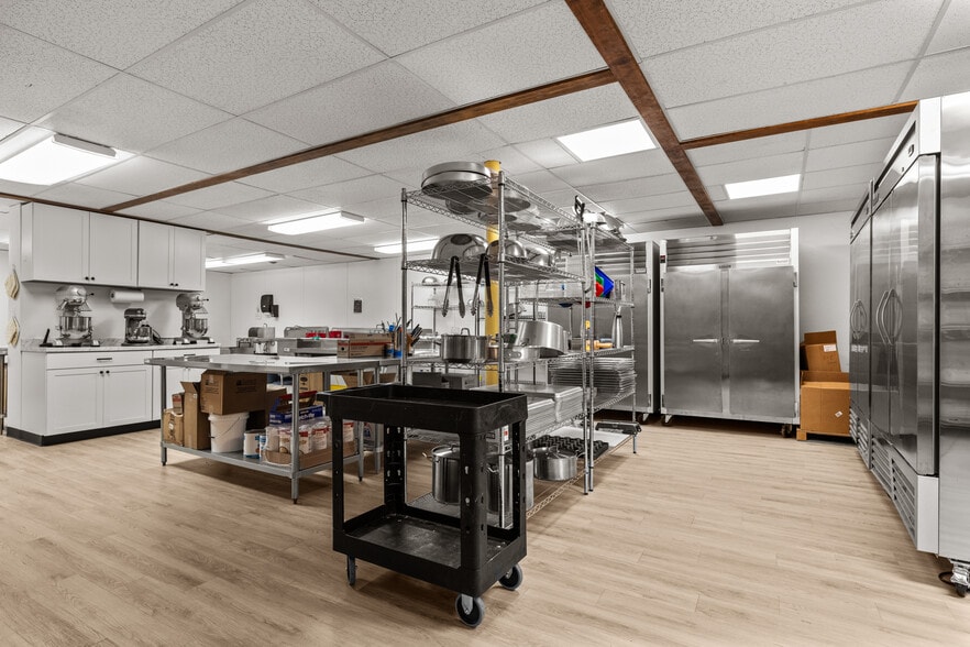 More Photos Of 1282 US Highway 2 E, Kalispell Apartments For Sale