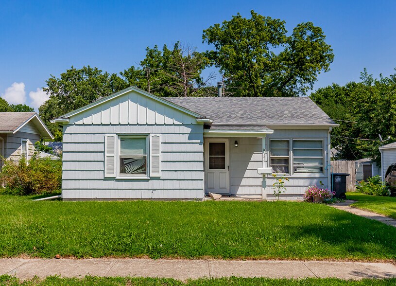 More Photos Of , Des Moines Multifamily For Sale