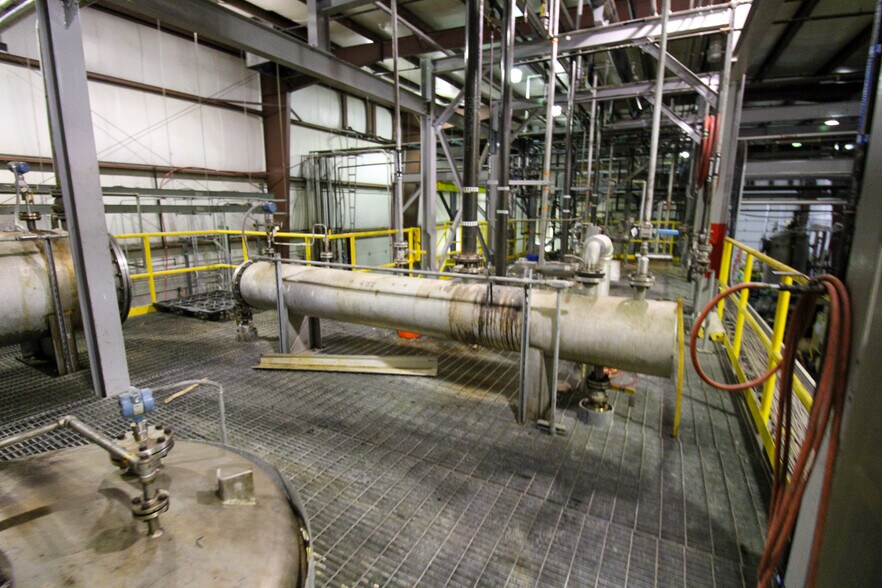 More Photos Of 5640 44th Ave S, Clinton Office For Sale