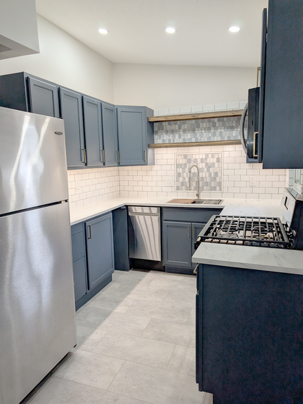 More Photos Of 802 S Jenkins Blvd, Akron Apartments For Sale