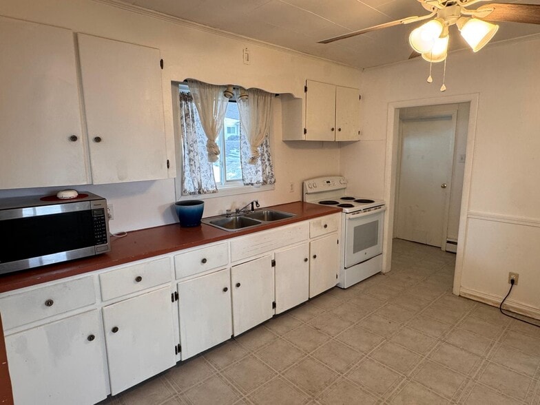 More Photos Of 97 13th Ave, Madawaska Apartments For Sale
