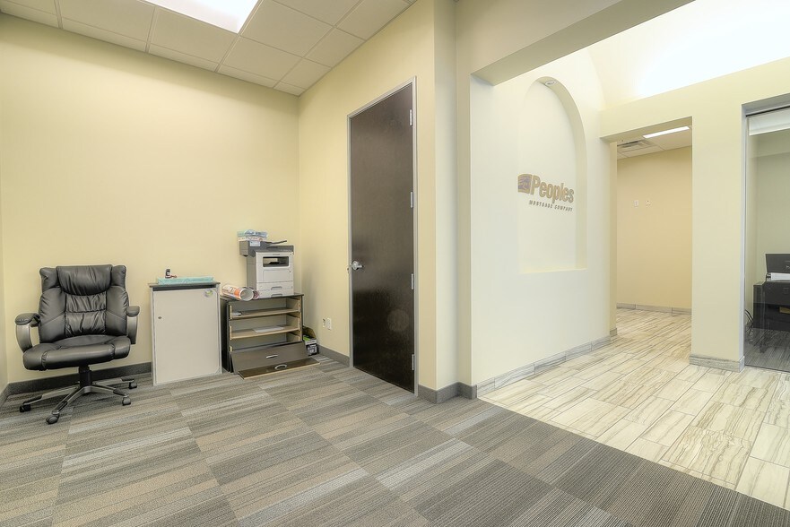 More Photos Of 5700 W Chandler Blvd, Chandler Coworking Space