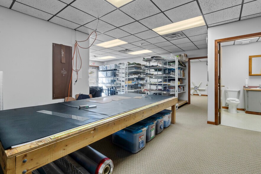 More Photos Of 4801 Van Cleave St, Indianapolis Warehouse For Sale