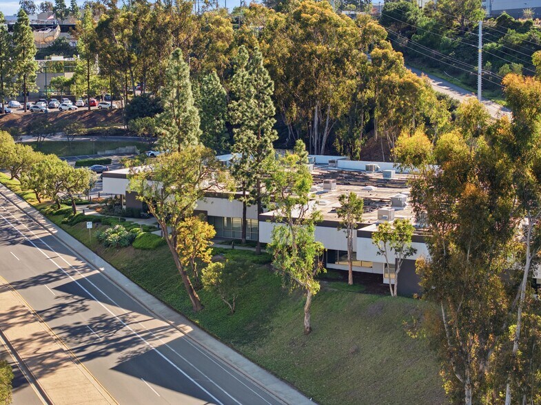 More Photos Of 9170-9190 Camino Santa Fe, San Diego Light Manufacturing For Sale