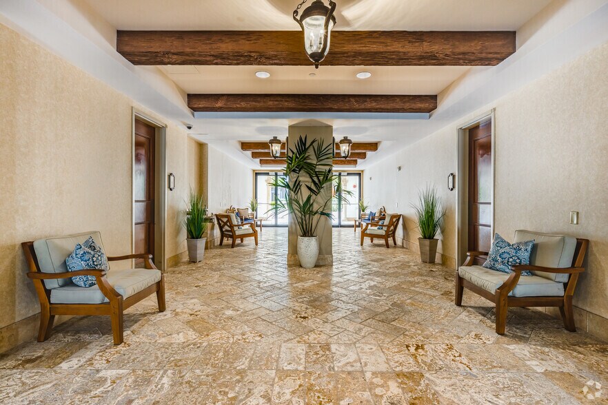 More Photos Of 2121 S Hiawassee Rd, Orlando Apartments For Lease