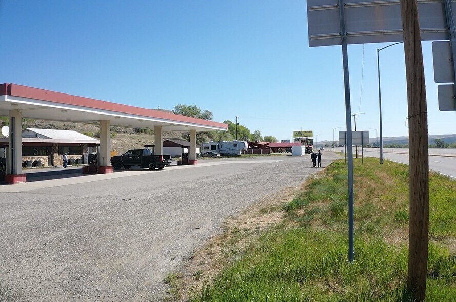 More Photos Of 4293 US Highway 310, Joliet Service Station For Sale