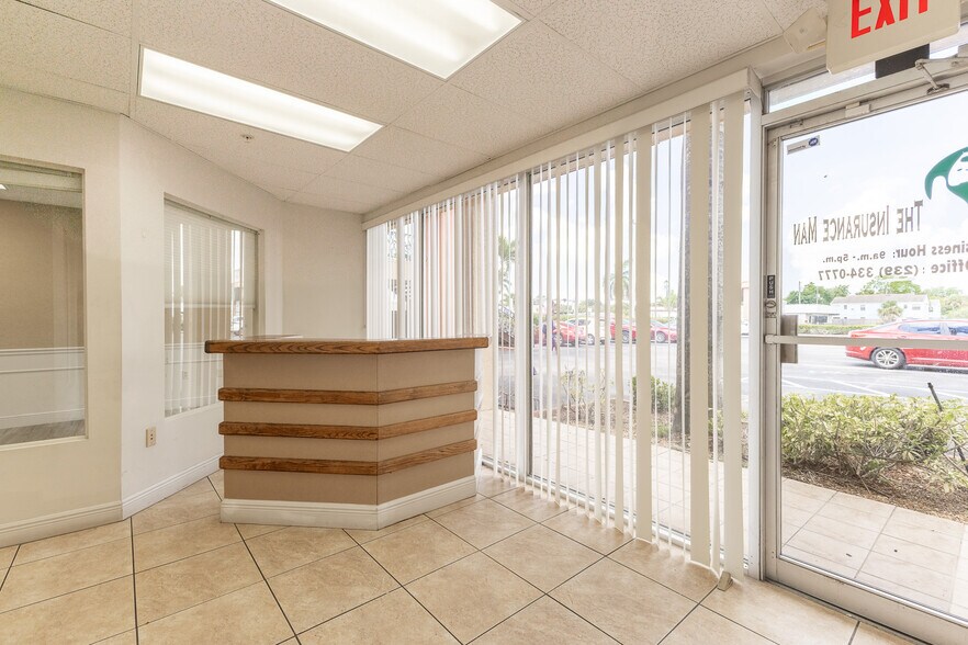 More Photos Of 3049 Cleveland Ave, Fort Myers Medical For Lease