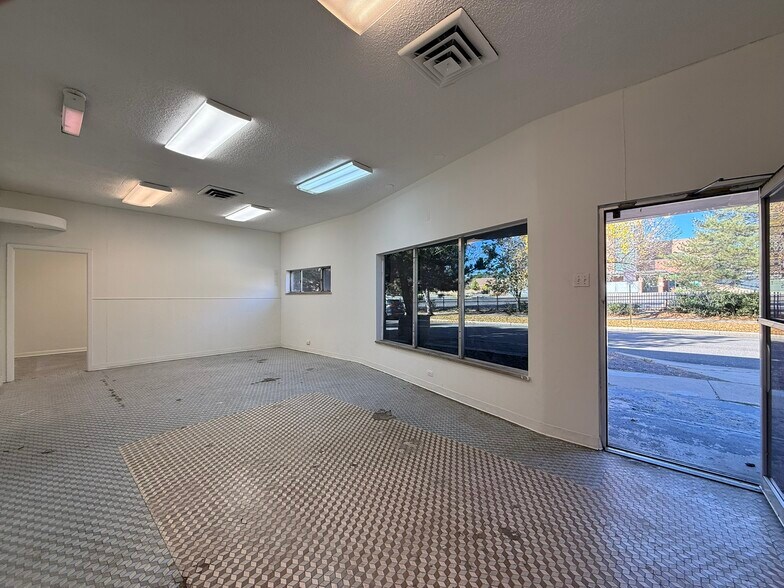 More Photos Of 2030 N Clay St, Denver Flex For Lease