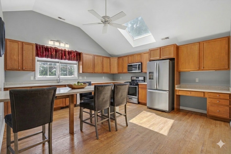 More Photos Of 211 W Railroad Ave, Bartlett Storefront Retail Residential For Sale