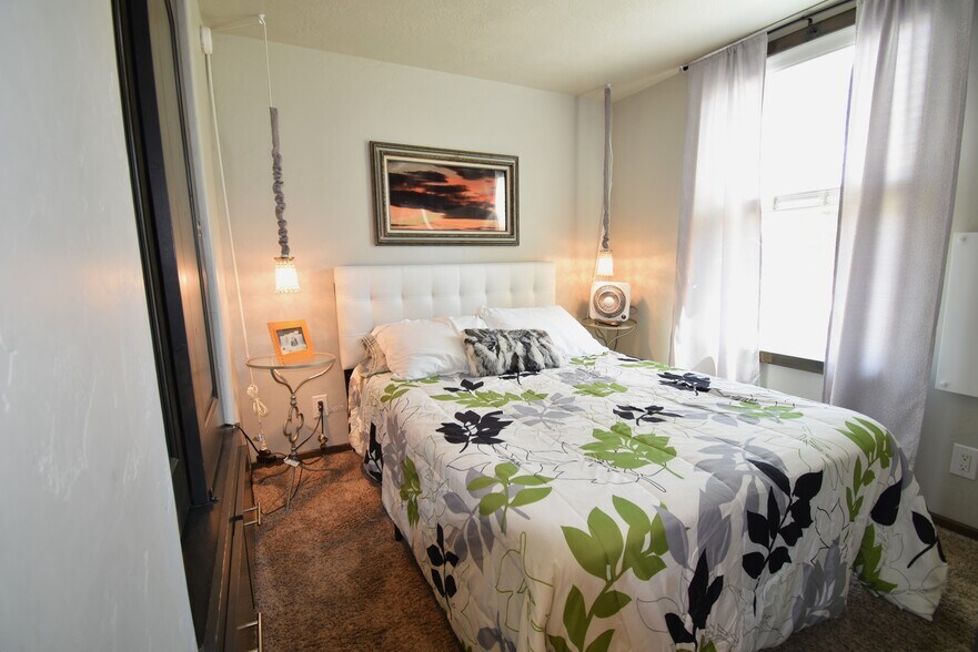 More Photos Of 3555 Yale Kilgore Rd, Island Park Multifamily For Sale