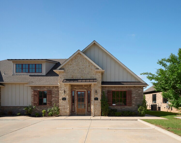 More Photos Of 1111 Magnolia Ct, Moore Unknown For Lease