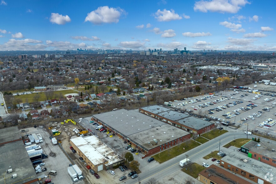 More Photos Of 116 Howden Rd, Toronto Warehouse For Lease